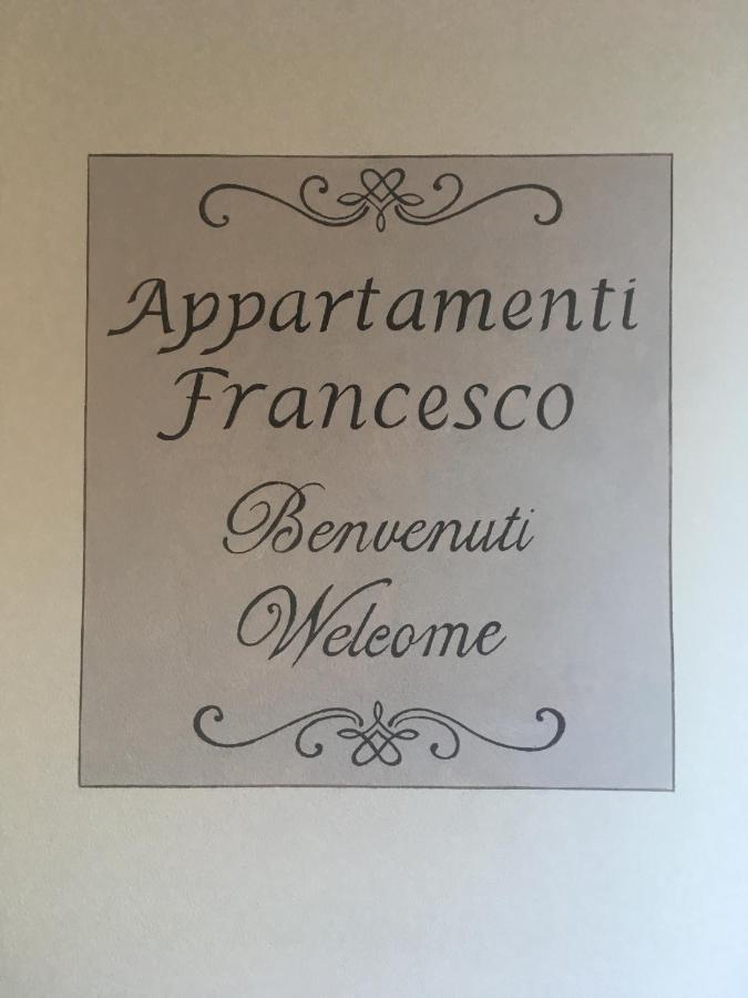 Appartamenti Francesco 페스키에라델가르다 외부 사진